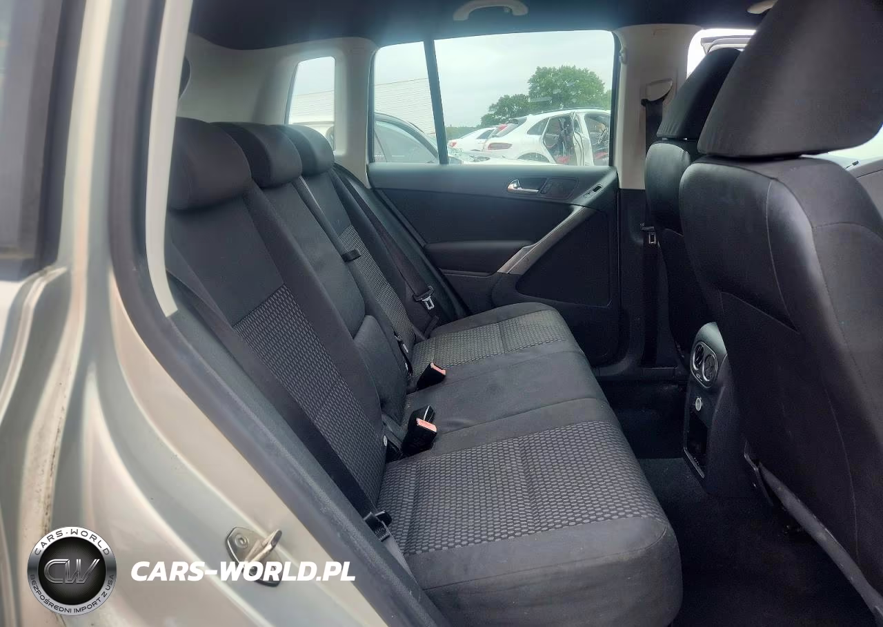 2009 Volkswagen Tiguan S VIN:WVGAV75N09W527156 - 11