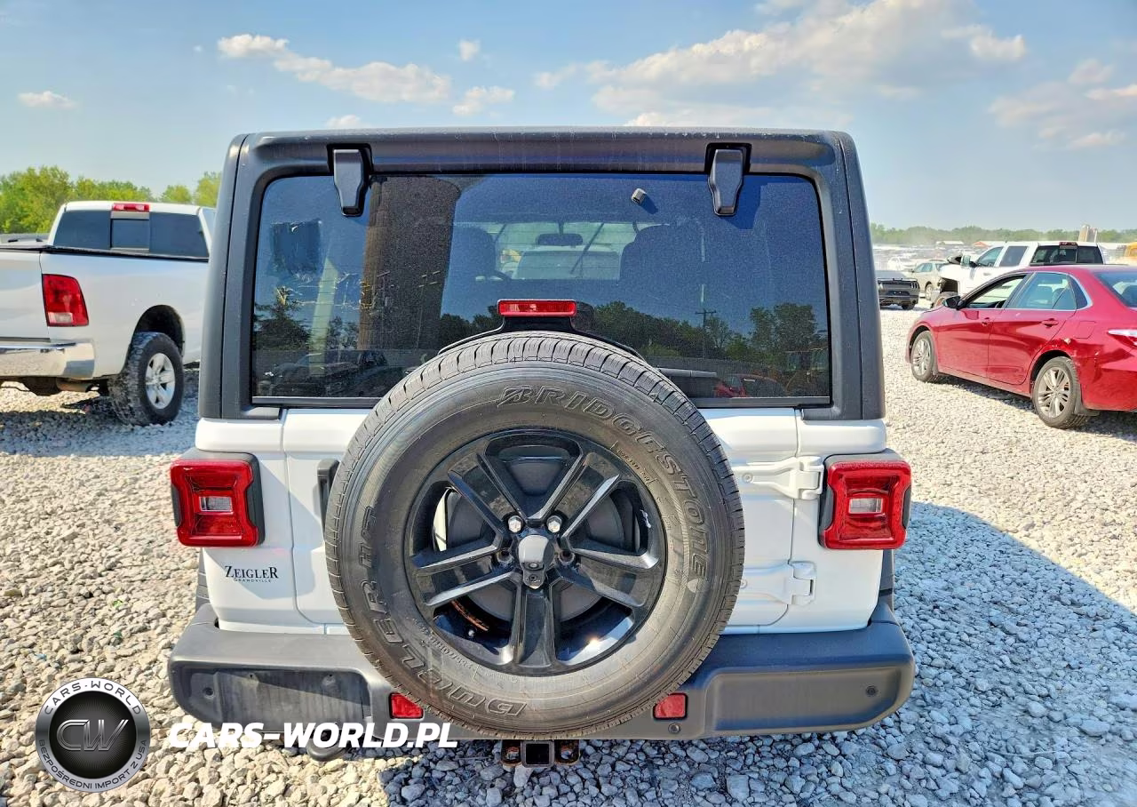 2020 Jeep Wrangler Unlimited Sport VIN:1C4HJXDG6LW201595 - 6
