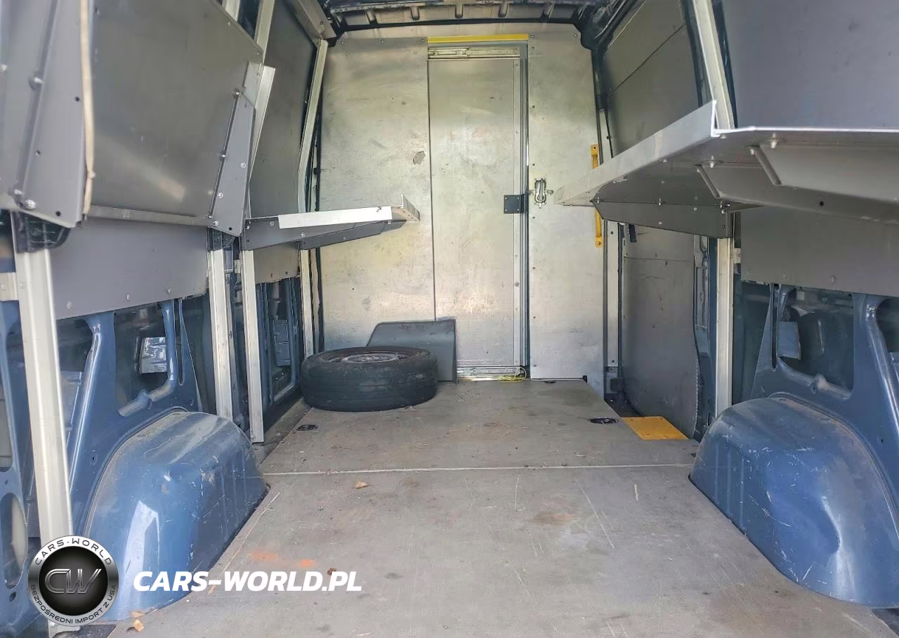 2018 Mercedes Benz Sprinter 2500 Delivery Van VIN:WD3PE7CD1JP638297 - 10