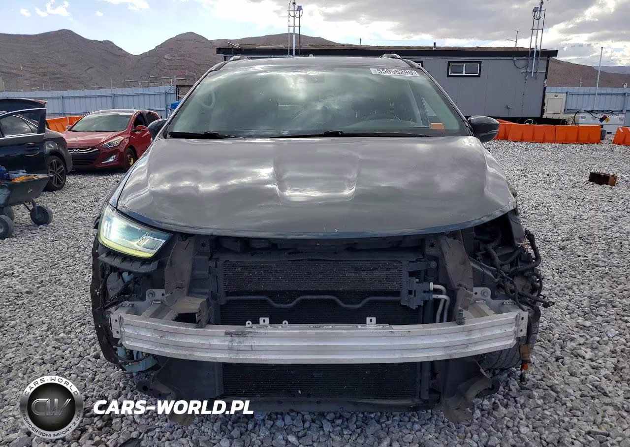 2021 Chrysler Pacifica Touring L VIN:2C4RC1BG8MR584903 - 5