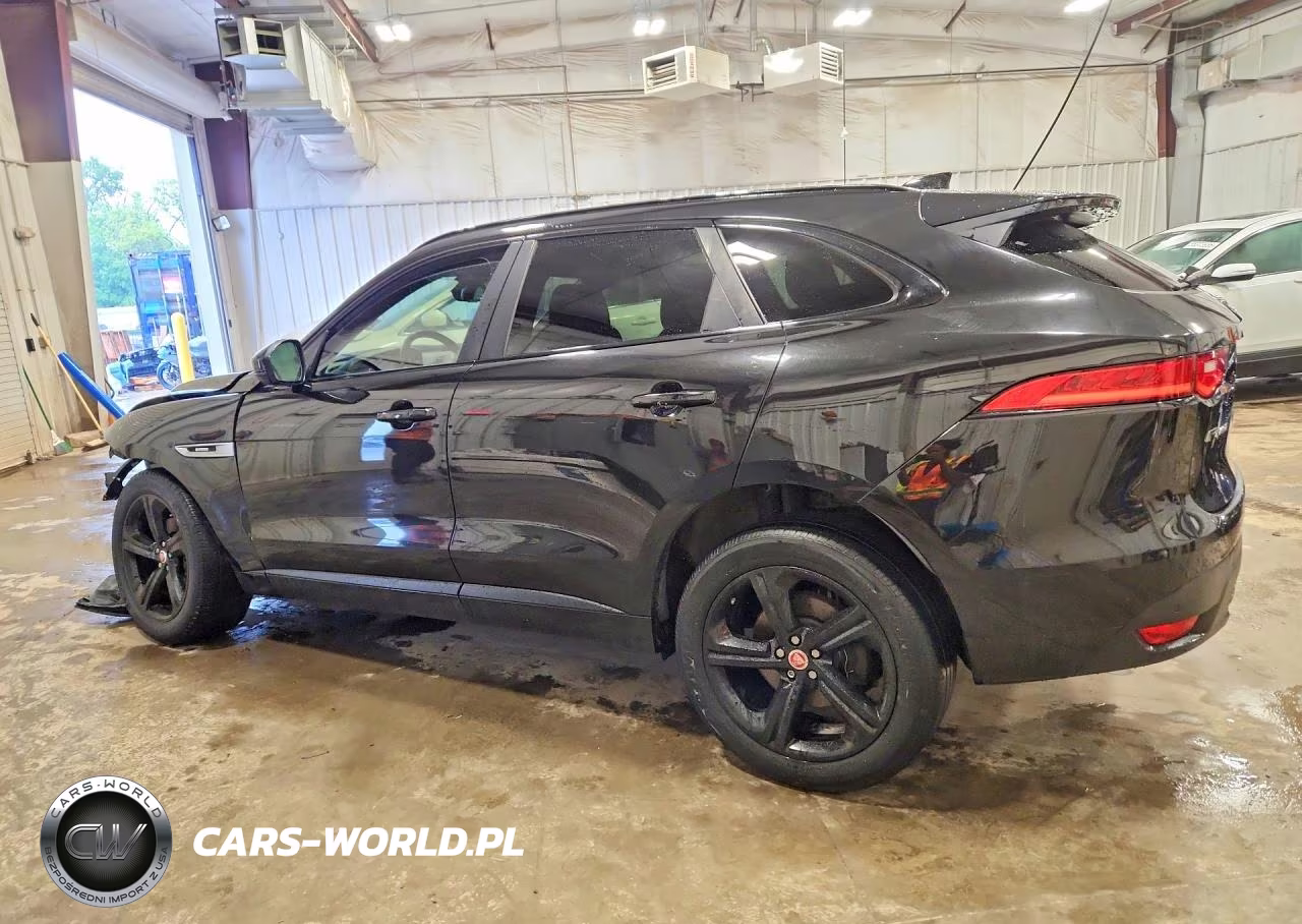 2018 Jaguar F-Pace R - Sport VIN:SADCL2FX3JA284440 - 2