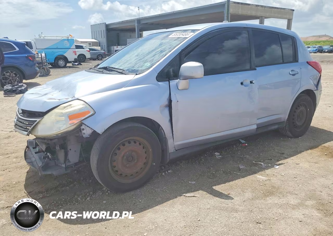 2010 Nissan Versa 1.8 S