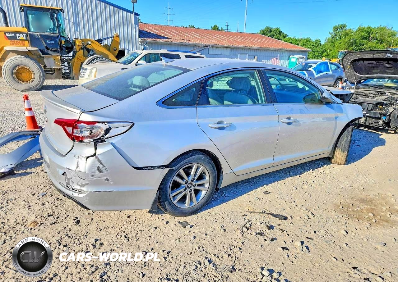 2015 Hyundai Sonata Se VIN:5NPE24AF8FH218760 - 3