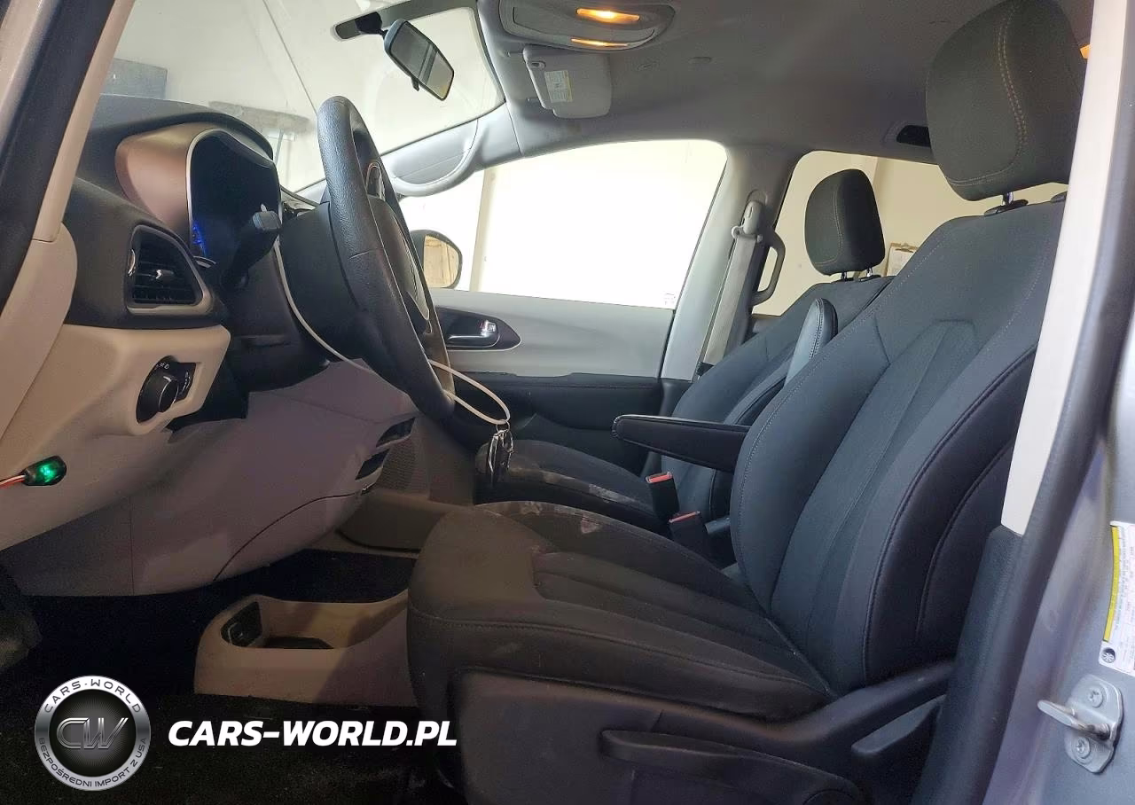 2019 Chrysler Pacifica L VIN:2C4RC1AG5KR703635 - 7