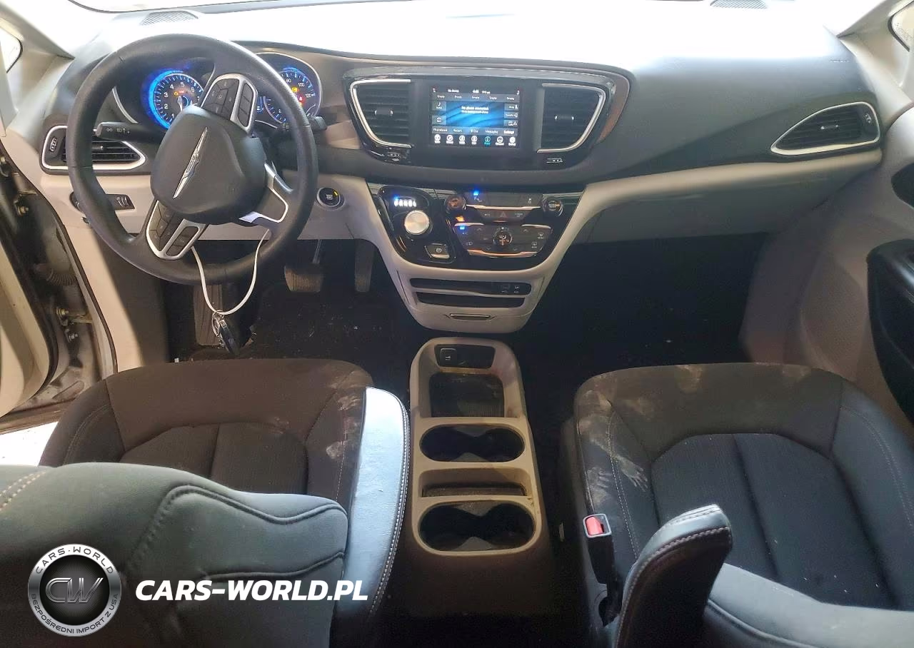 2019 Chrysler Pacifica L VIN:2C4RC1AG5KR703635 - 8