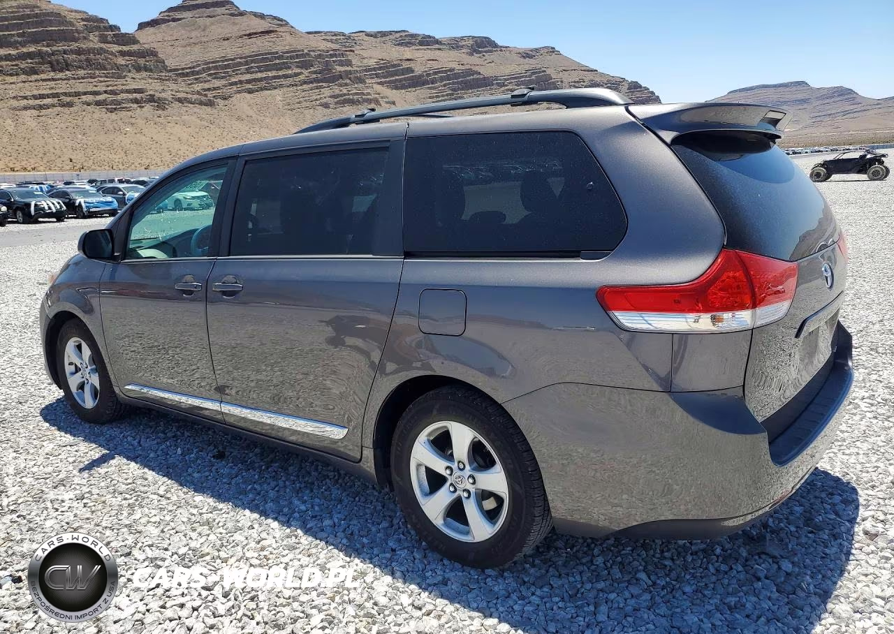 2013 Toyota Sienna Le VIN:5TDKK3DC5DS312827 - 2