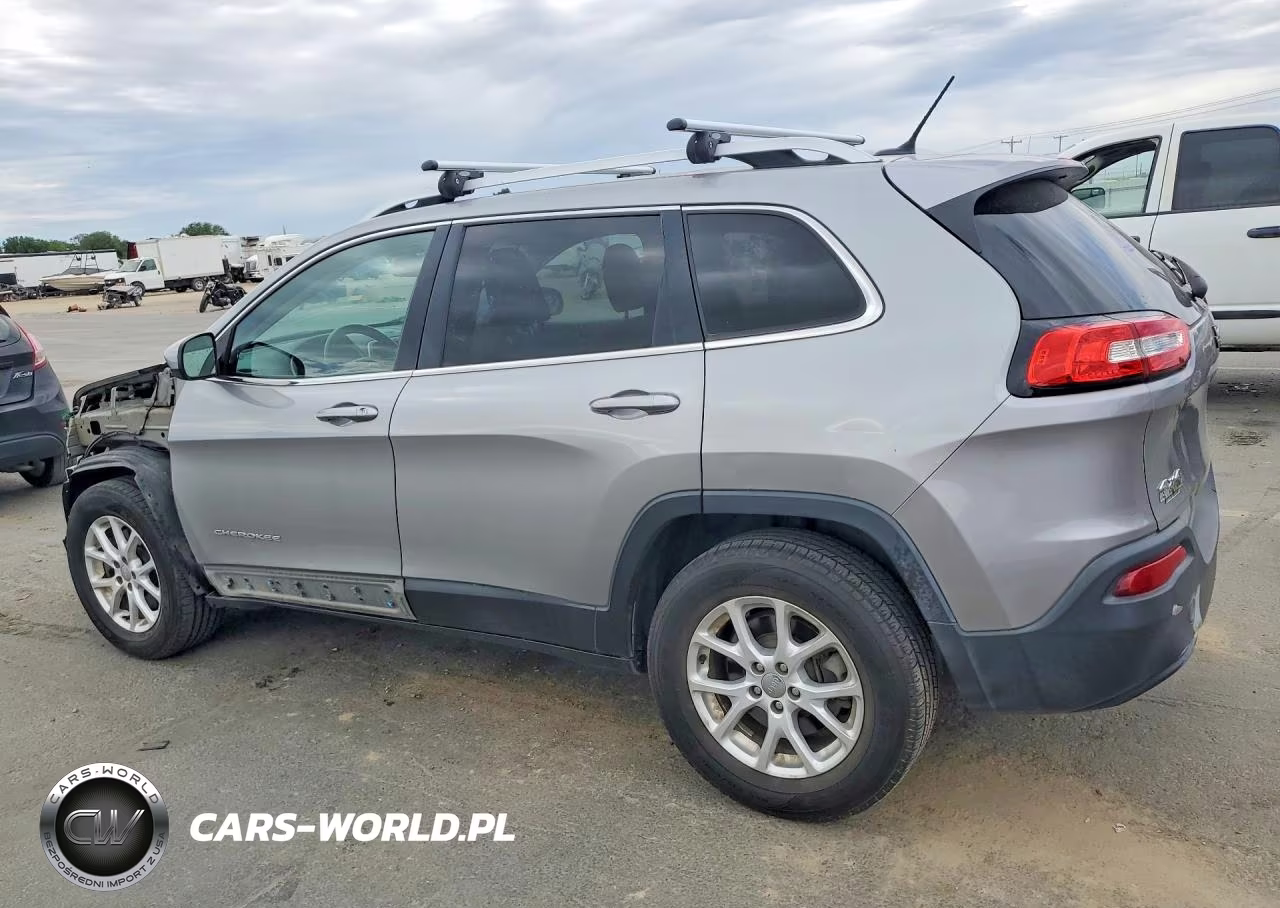 2016 Jeep Cherokee Latitude VIN:1C4PJMCB0GW308065 - 2