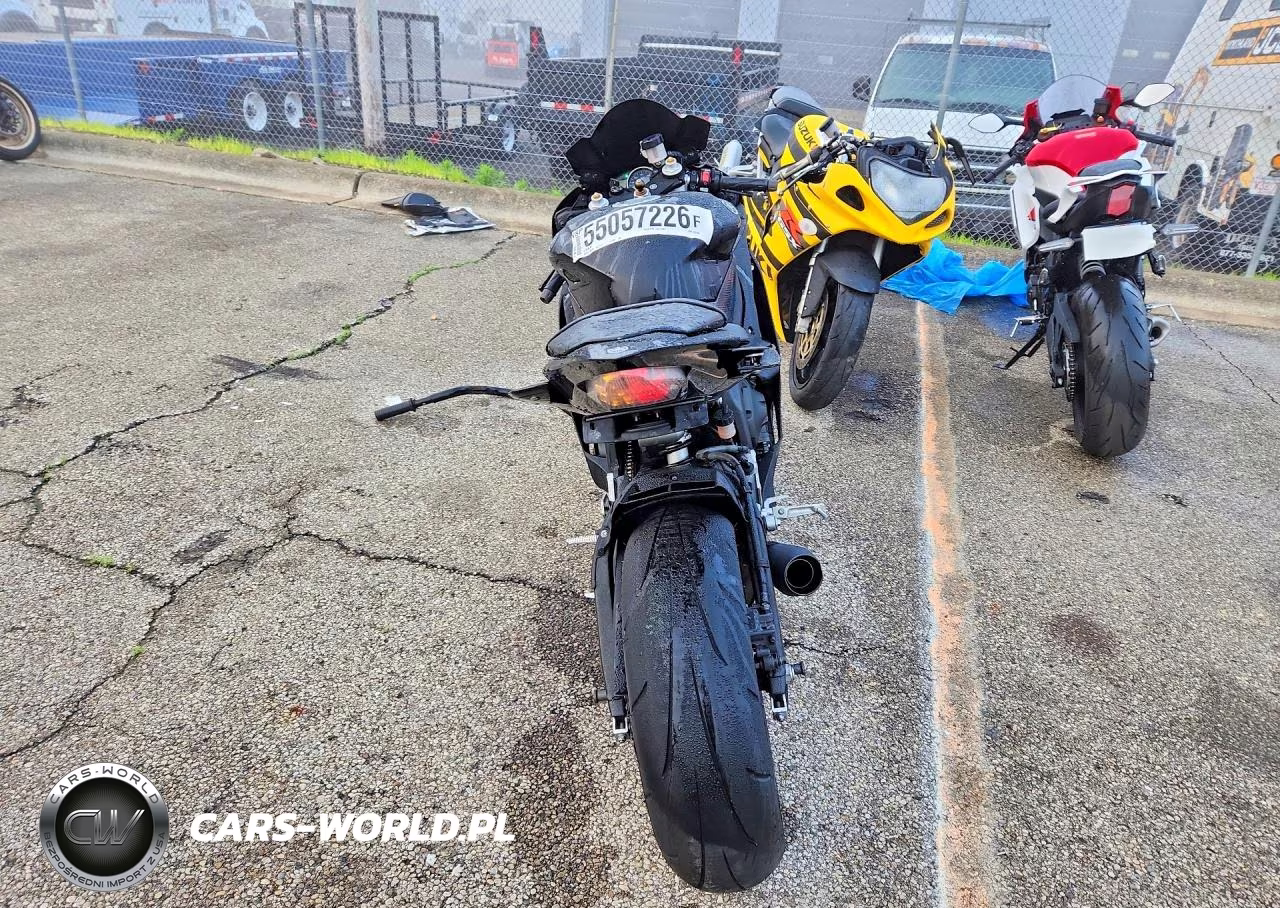 2010 Yamaha Yzfr6 VIN:JYARJ16E0AA020656 - 4