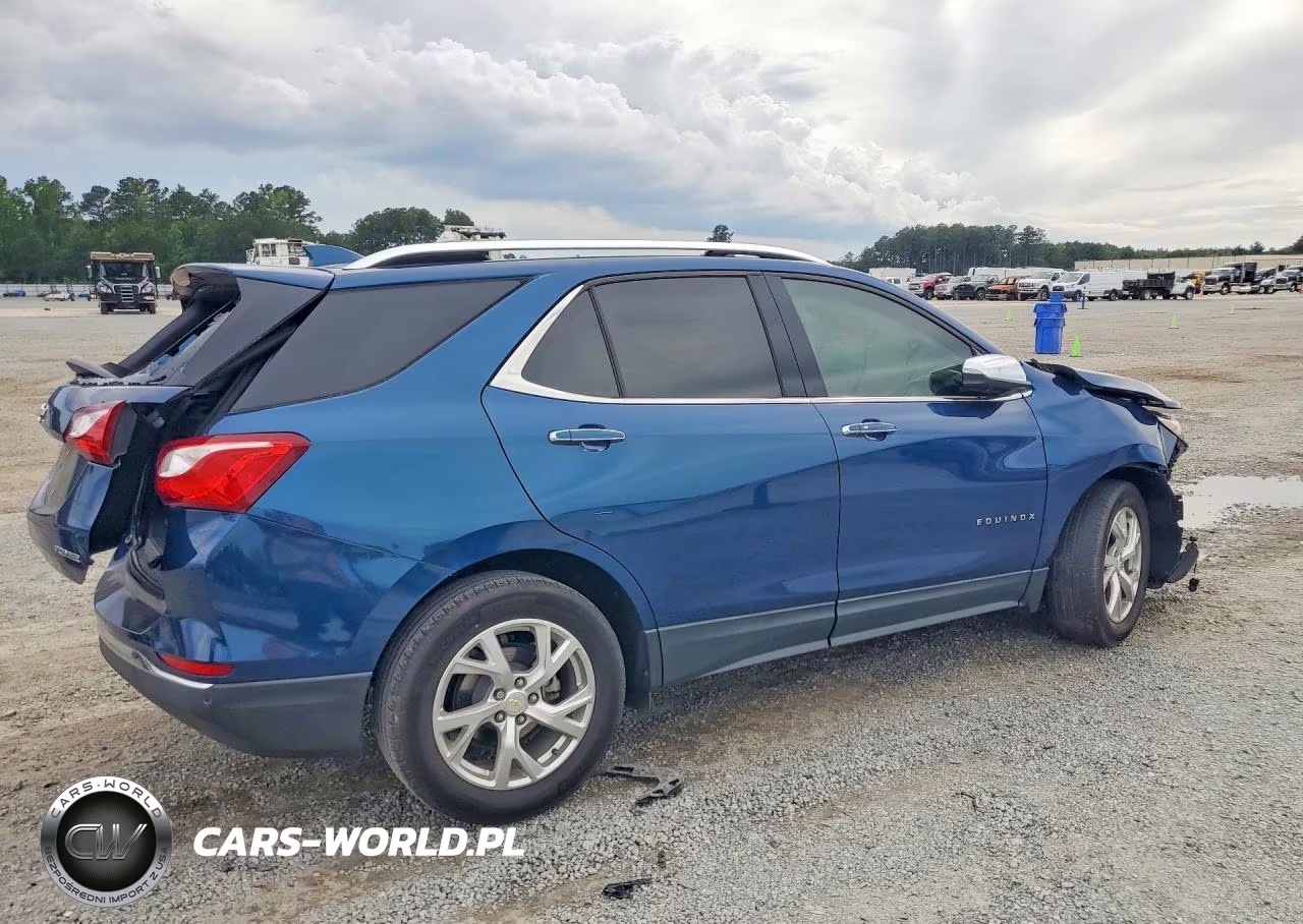 2020 Chevrolet Equinox Premier VIN:2GNAXNEV9L6231578 - 3