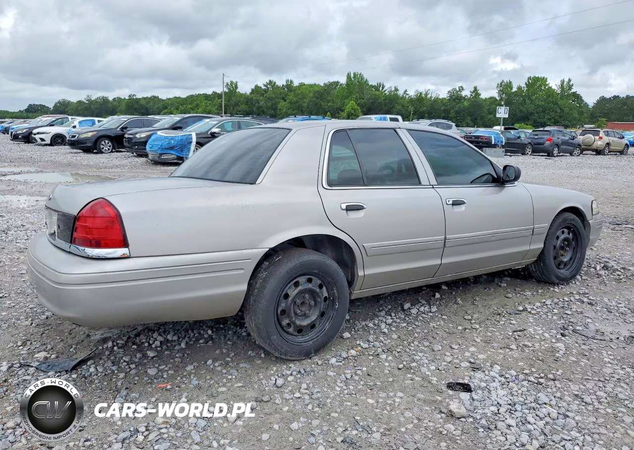 2008 Ford Crown Victoria Police Interceptor VIN:2FAHP71V28X102243 - 3