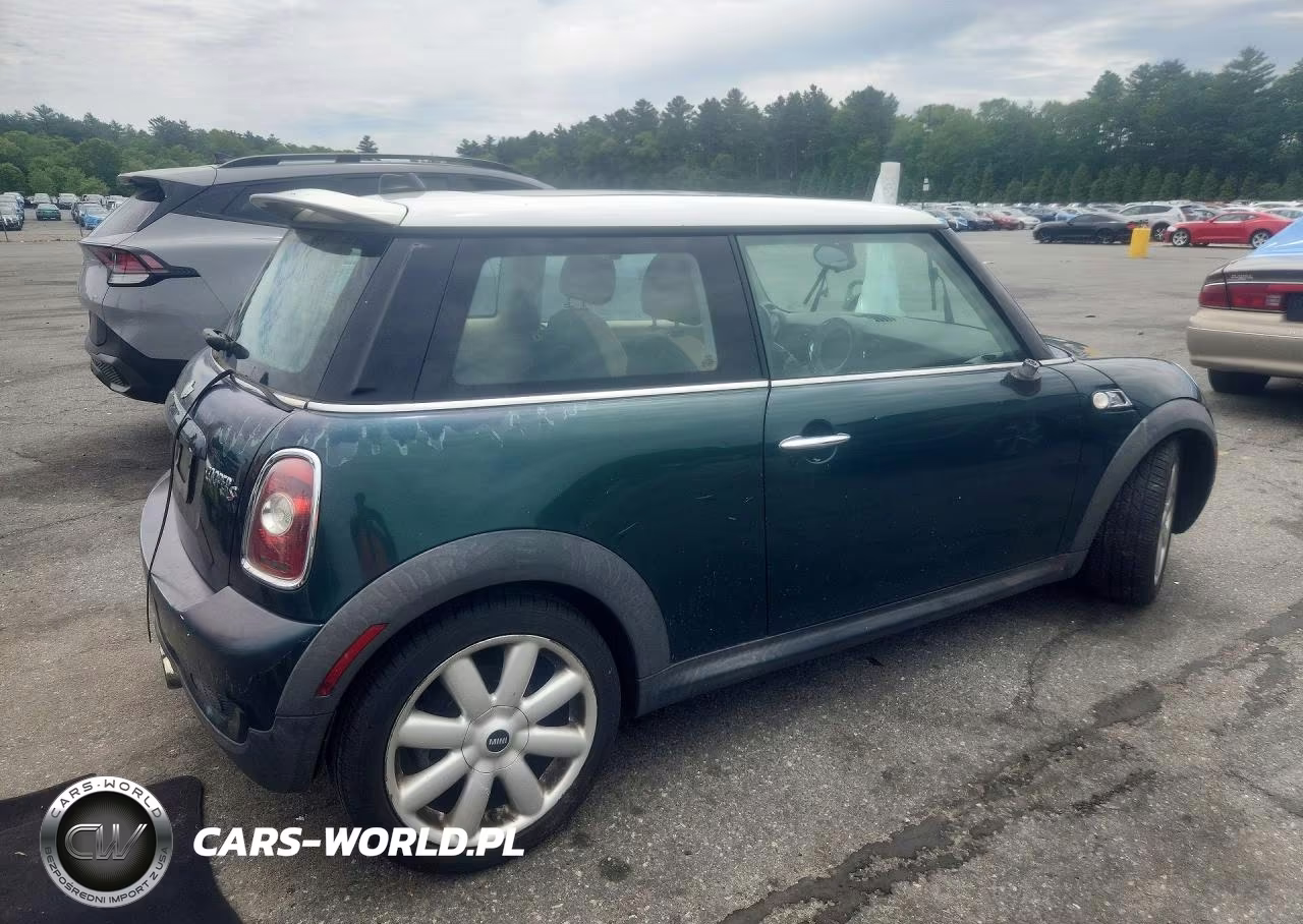 2009 Mini Cooper S VIN:WMWMF73529TW87510 - 3