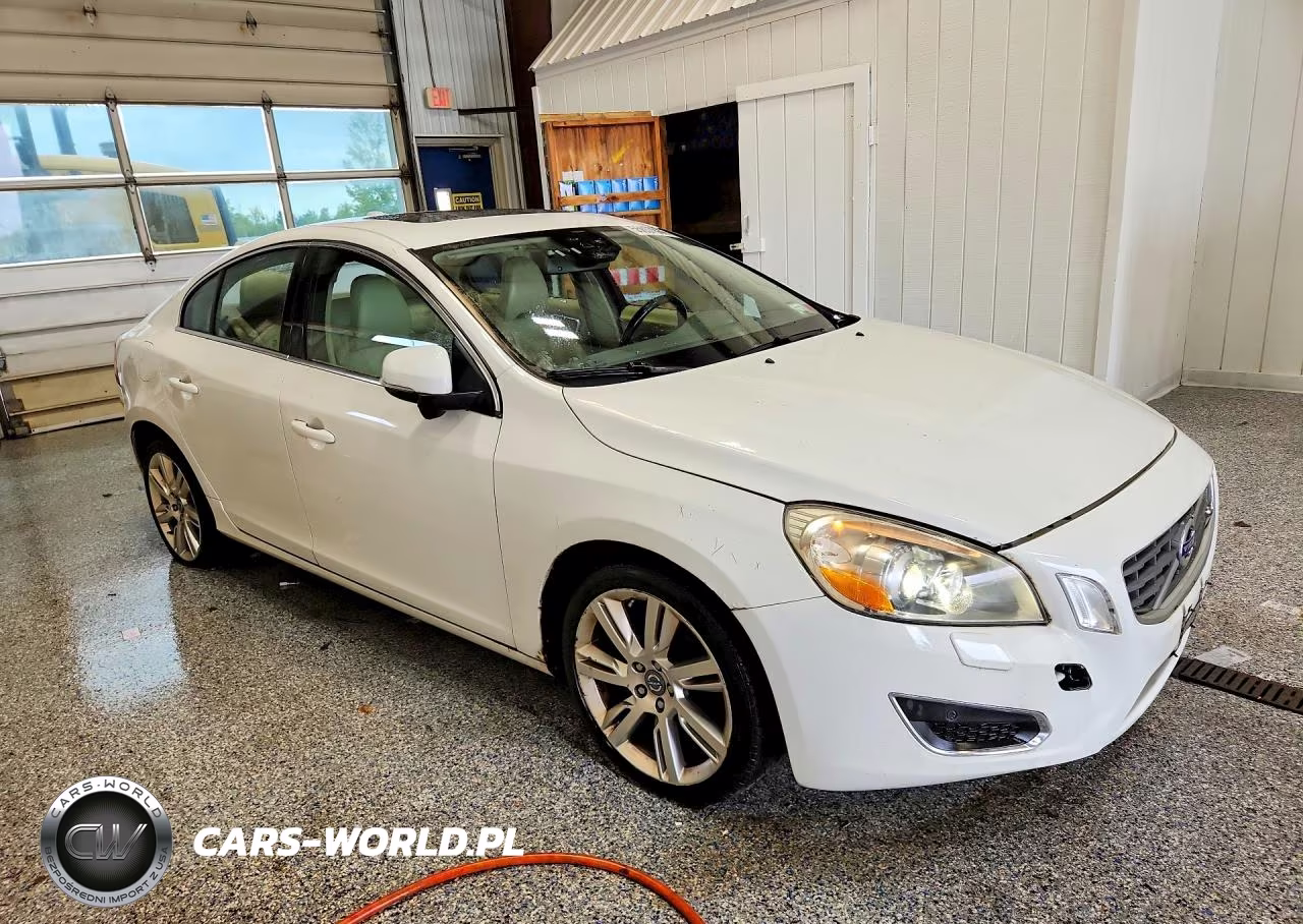 2011 Volvo S60 T6 VIN:YV1902FH5B2014266 - 4