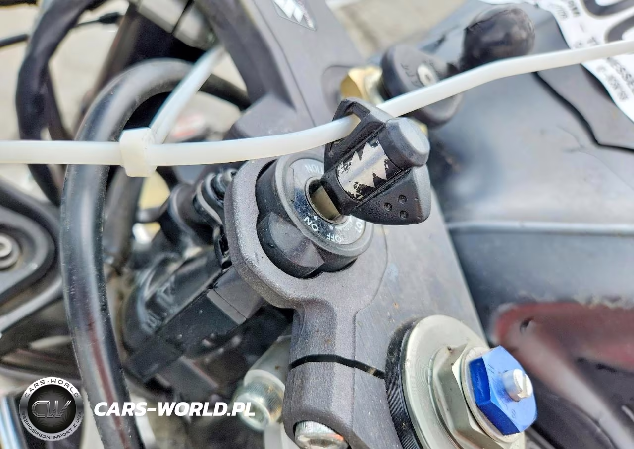 2008 Suzuki Gsx-R750 VIN:JS1GR7LAX82103339 - 8