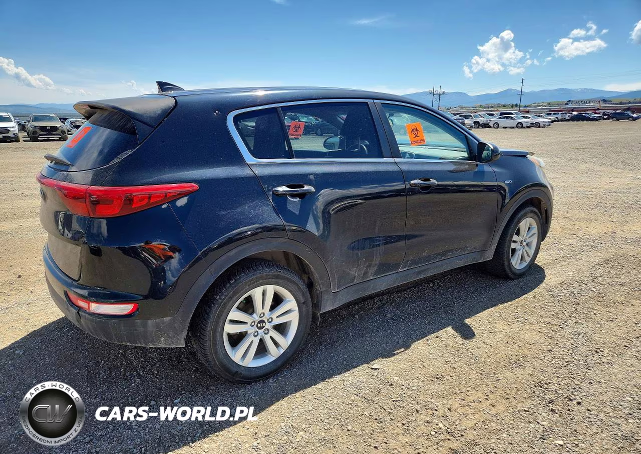 2018 Kia Sportage Lx VIN:KNDPMCAC8J7424600 - 3