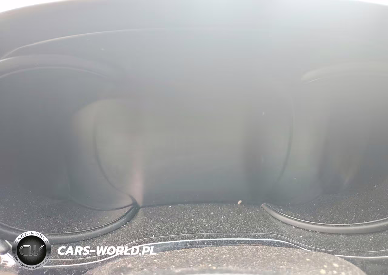 2018 Kia K900 VIN:KNALW4D43J6037507 - 9
