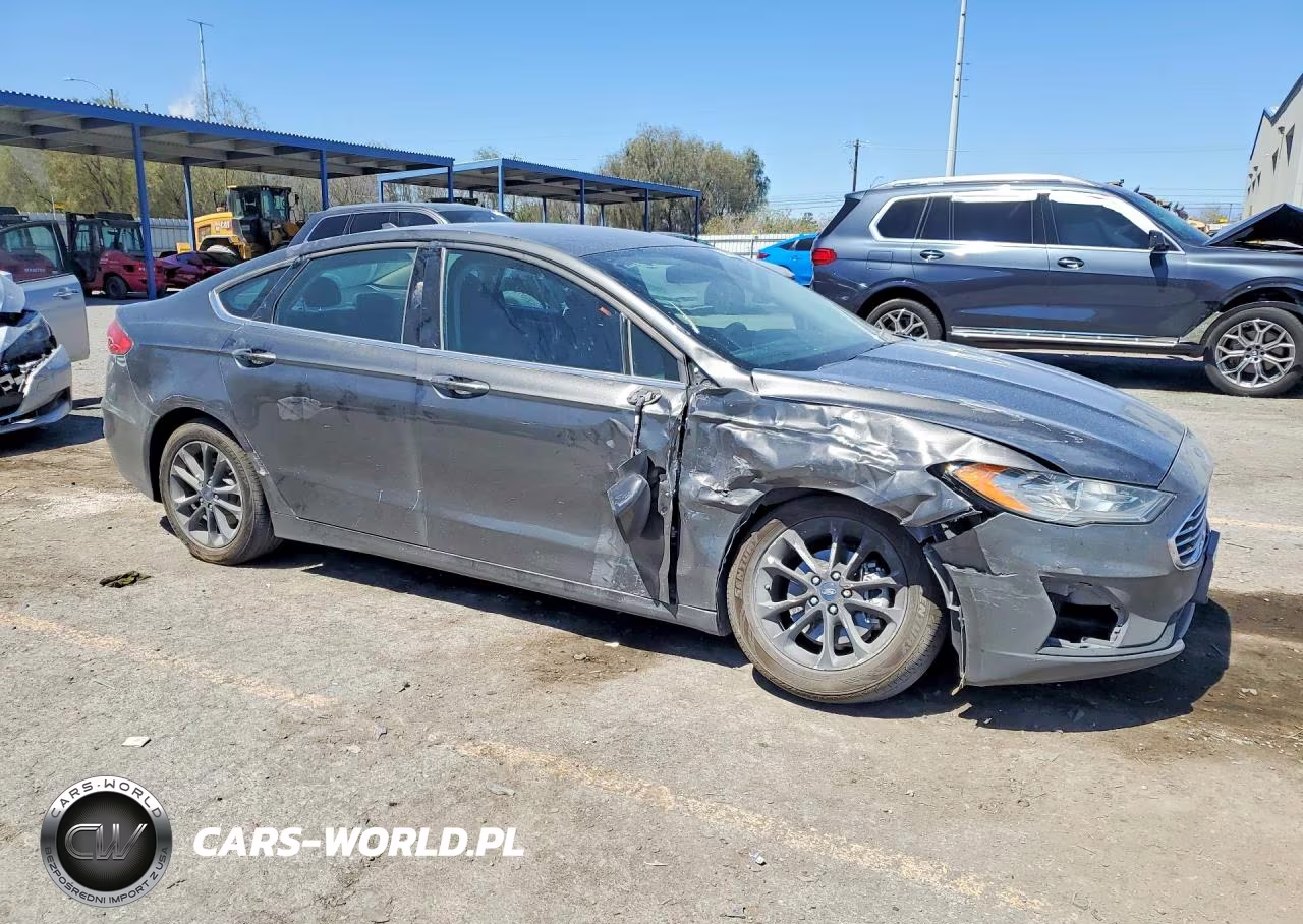 2019 Ford Fusion Se VIN:3FA6P0HD5KR232681 - 4
