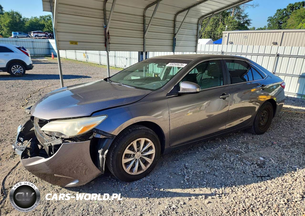 2016 Toyota Camry Le