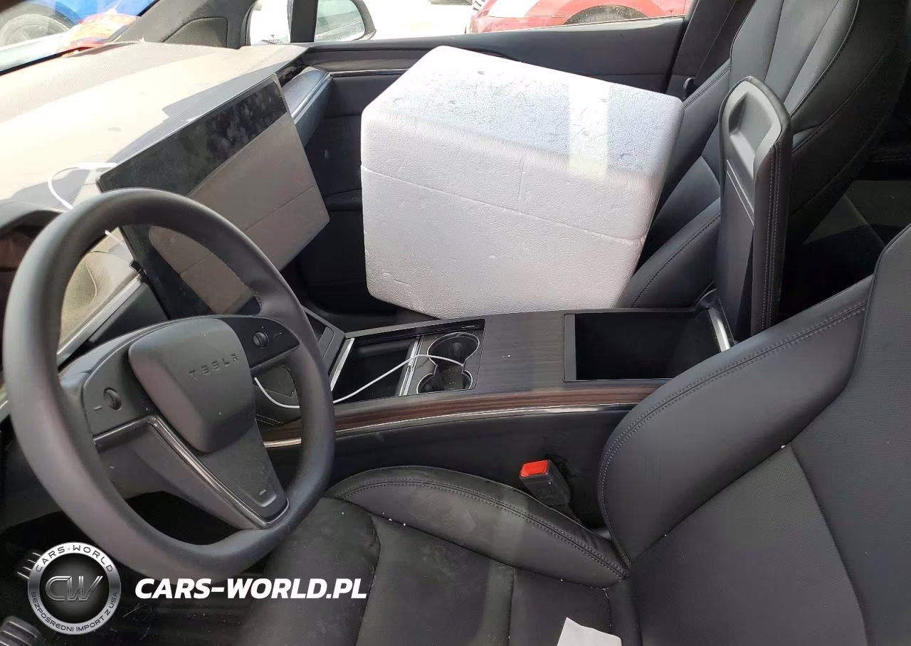 2023 Tesla Model X VIN:7SAXCAE5XPF425711 - 7