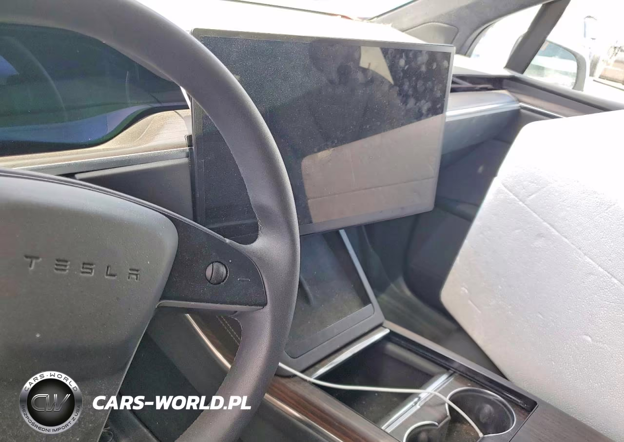 2023 Tesla Model X VIN:7SAXCAE5XPF425711 - 9