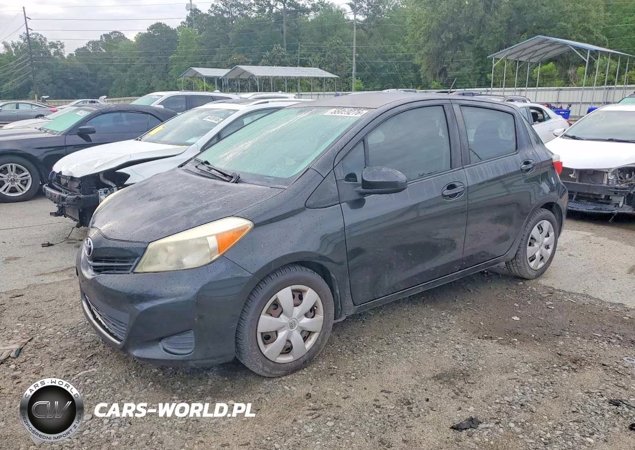 2012 Toyota Yaris 5-Door Le