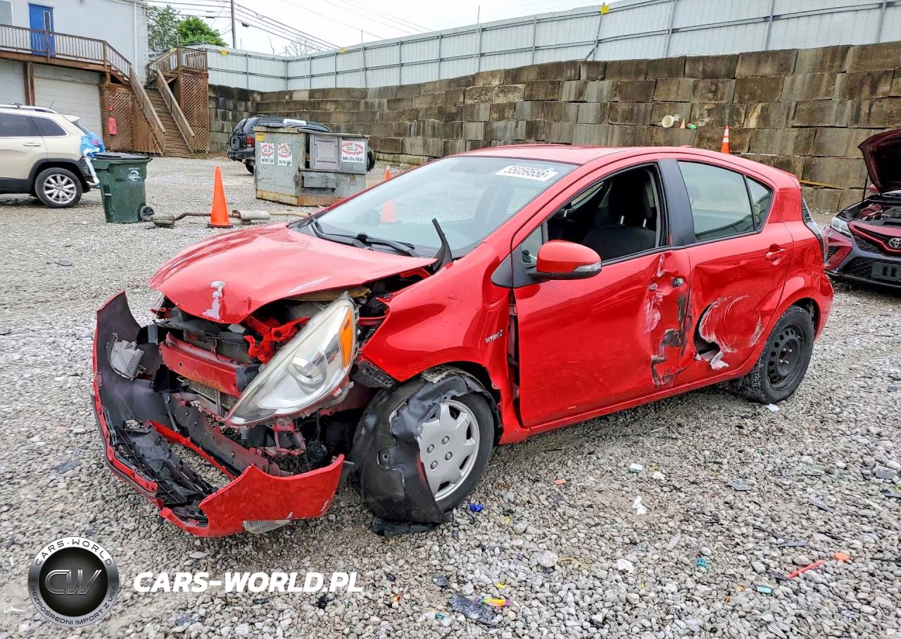 2016 Toyota Prius C Two