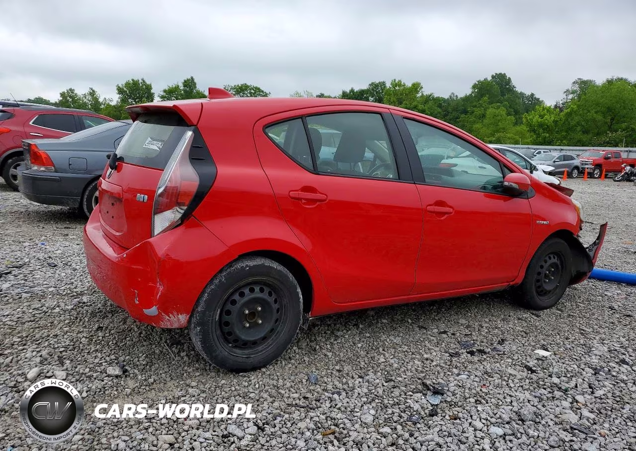 2016 Toyota Prius C Two VIN:JTDKDTB36G1119990 - 3