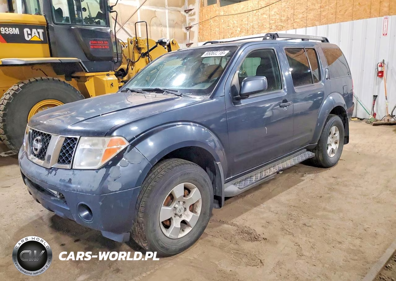 2005 Nissan Pathfinder Xe