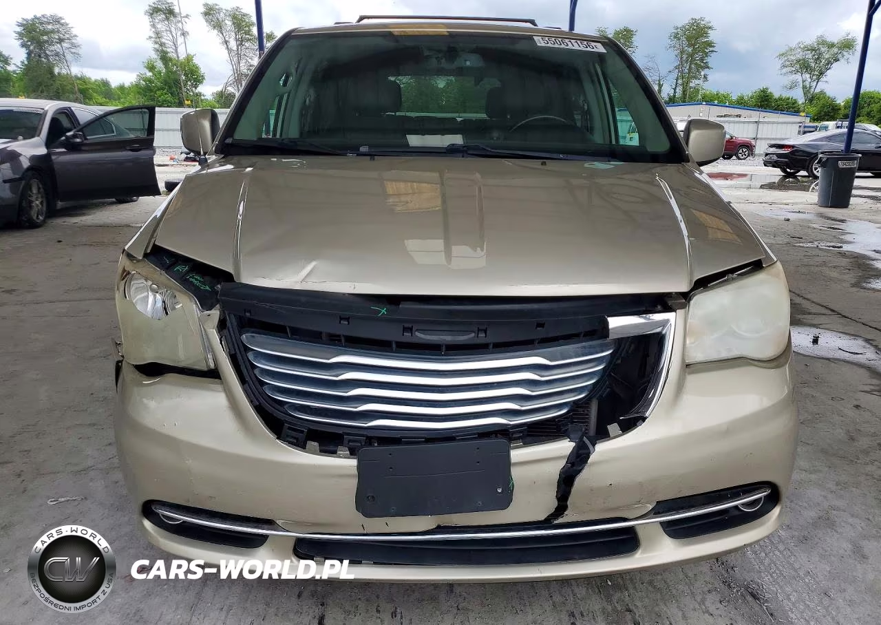 2013 Chrysler Town & Country Touring VIN:2C4RC1BG1DR744216 - 5