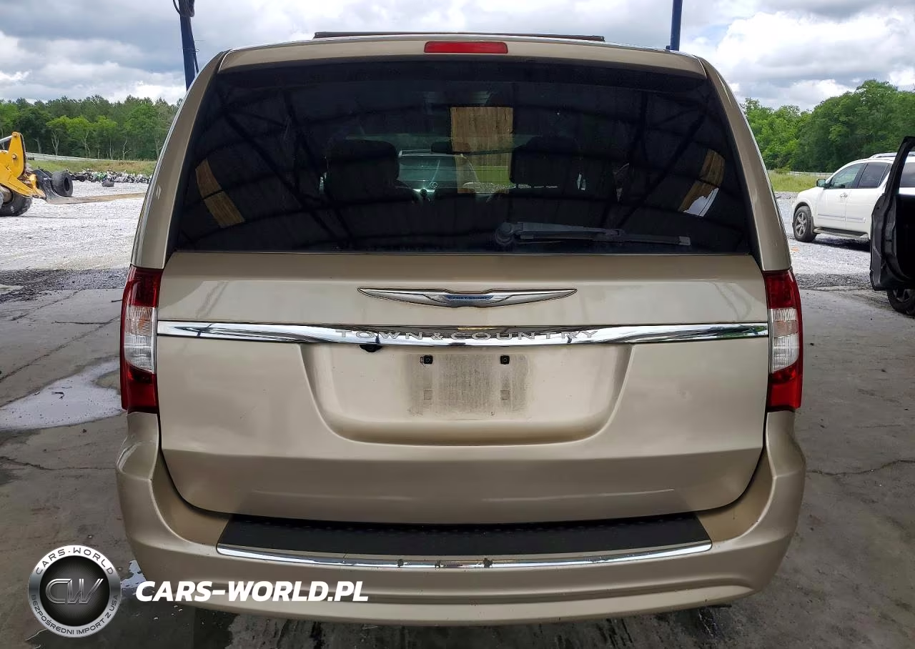2013 Chrysler Town & Country Touring VIN:2C4RC1BG1DR744216 - 6
