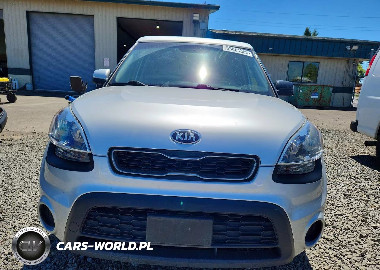 2013 Kia Soul + VIN:KNDJT2A69D7627125 - 5
