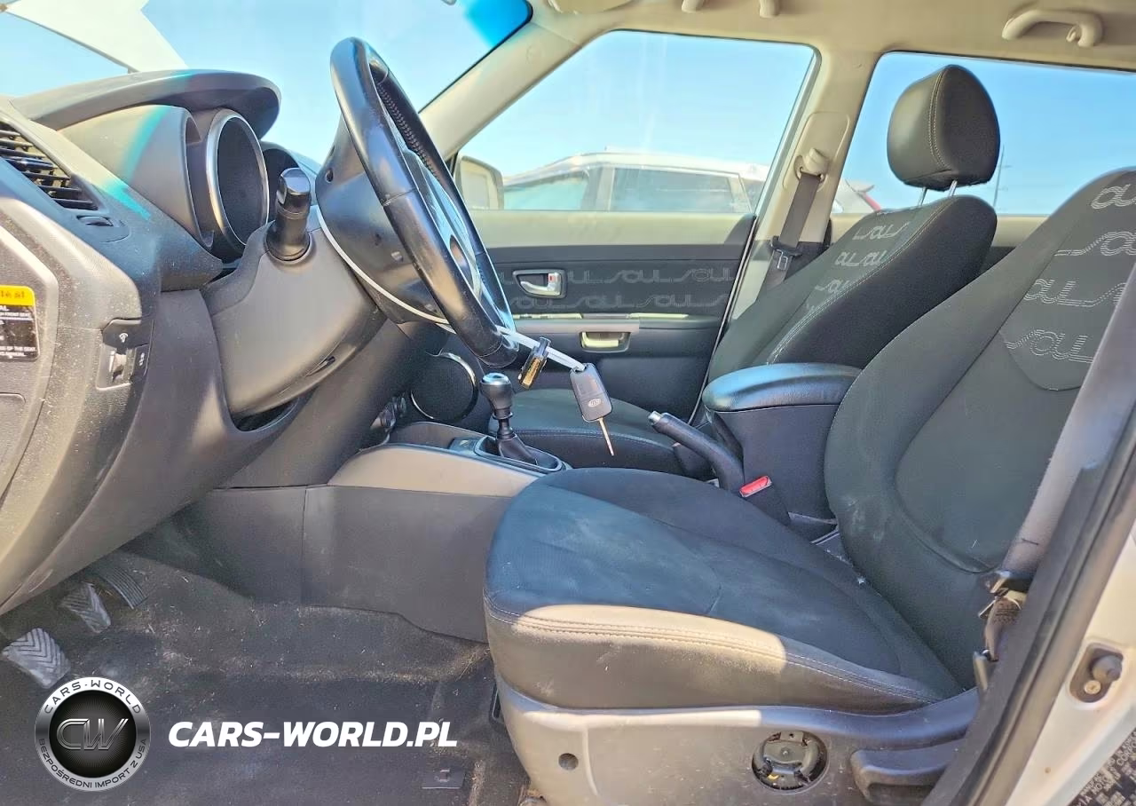 2013 Kia Soul + VIN:KNDJT2A69D7627125 - 7