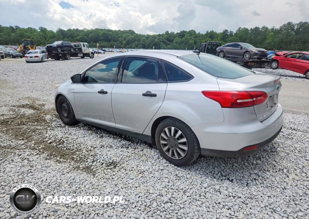2015 Ford Focus S VIN:1FADP3E23FL338661 - 2