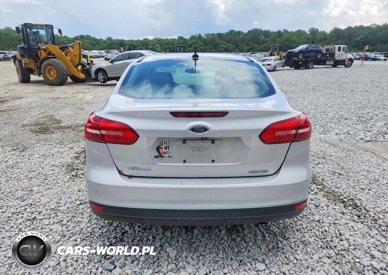 2015 Ford Focus S VIN:1FADP3E23FL338661 - 6