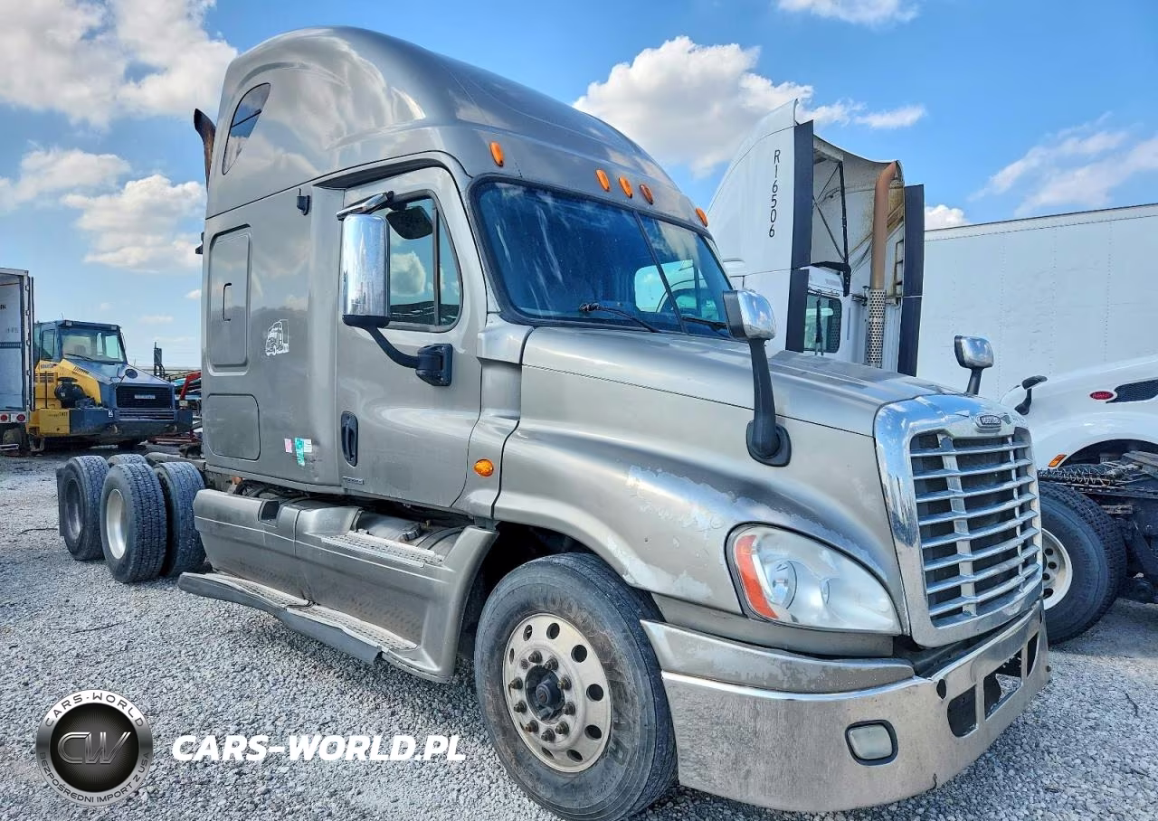 2009 Freightliner Cascadia Semi Truck