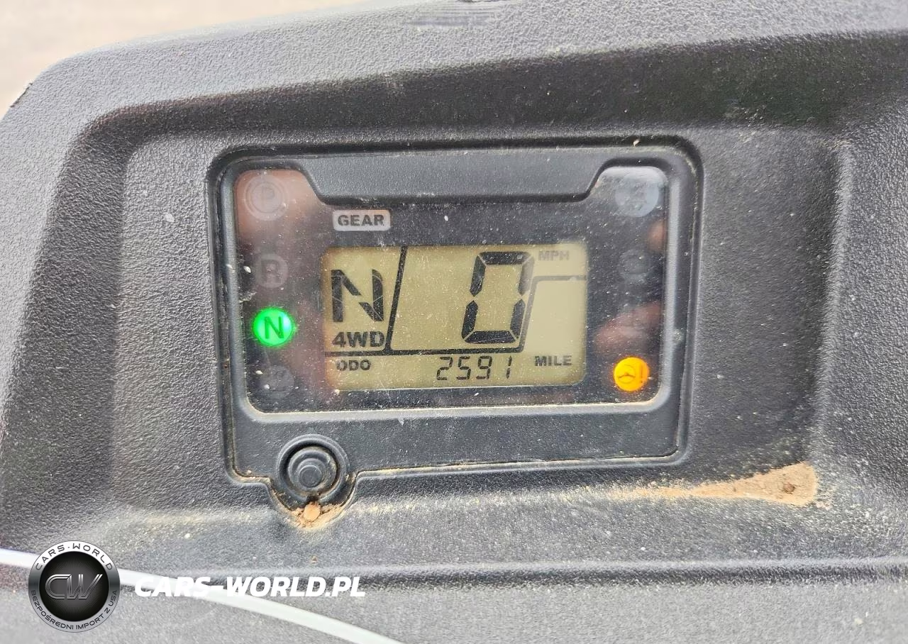 2017 Honda Sxs700M Utility Vehicle VIN:1HFVE02N6H4303083 - 8