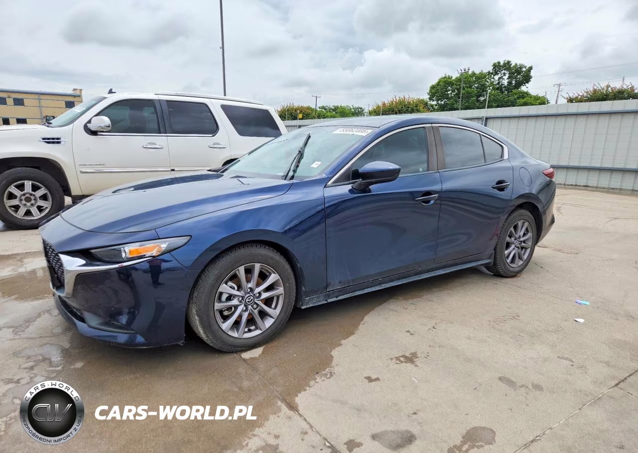 2022 Mazda 3 – zdjęcie 1 z 12