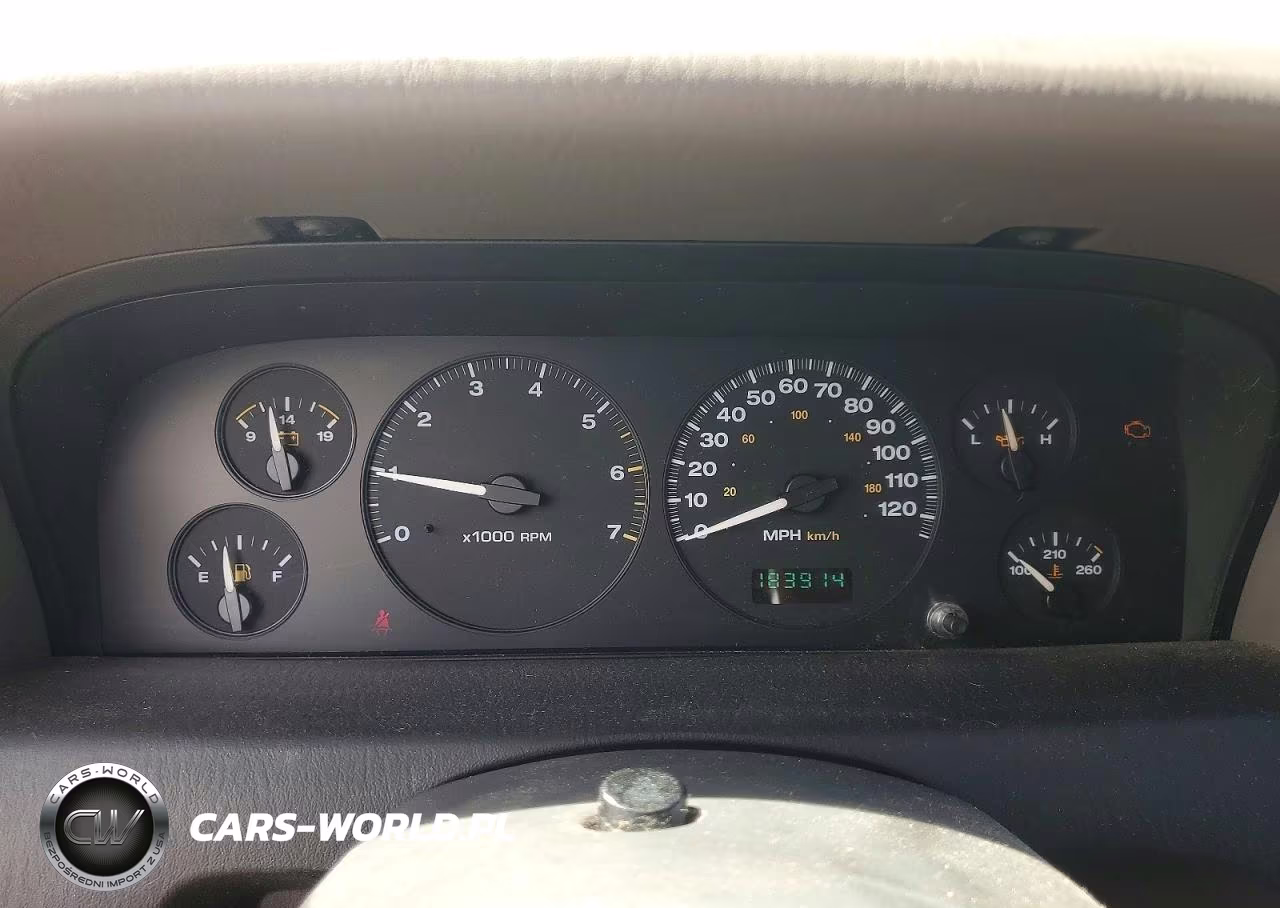 2004 Jeep Grand Cherokee Laredo VIN:1J4GW48N84C378439 - 9