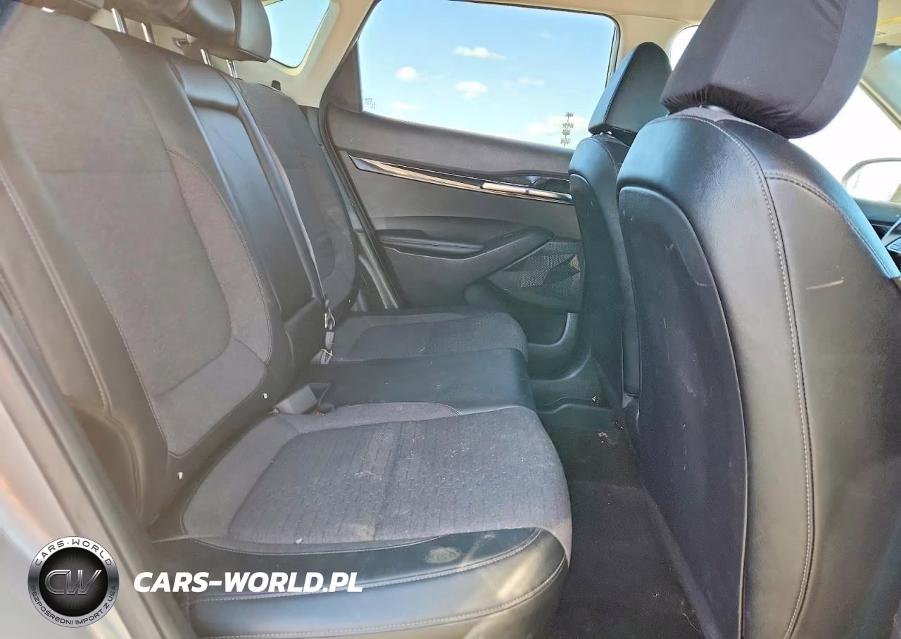 2021 Kia Seltos S VIN:KNDEUCAA6M7125312 - 11