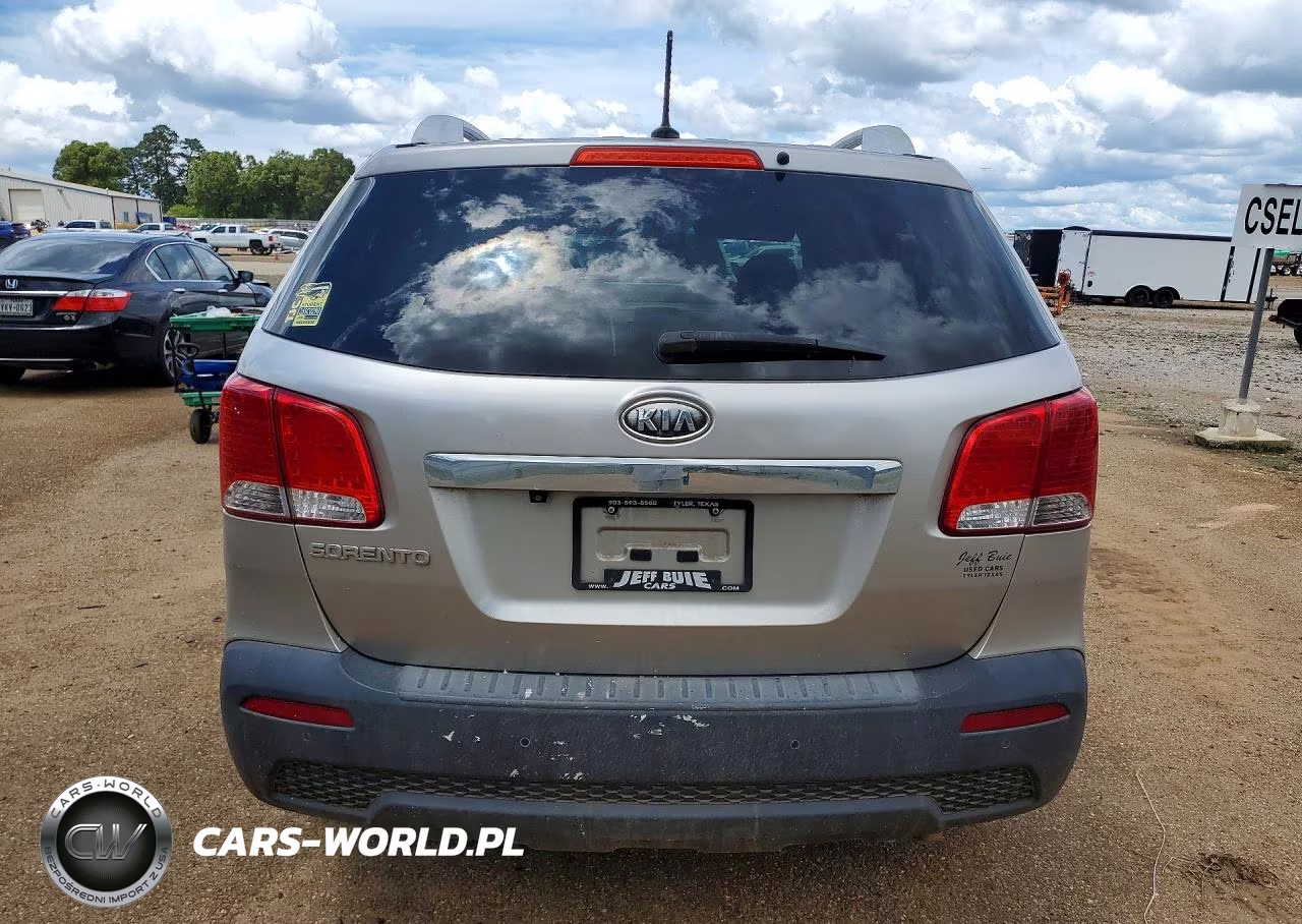 2013 Kia Sorento Lx VIN:5XYKT3A63DG380990 - 6