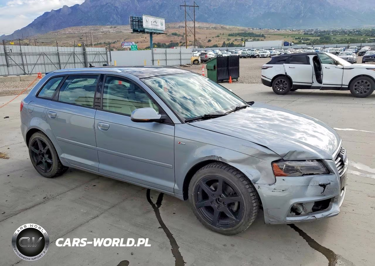2011 Audi A3 Premium Plus VIN:WAUKJBFM6BA124313 - 4