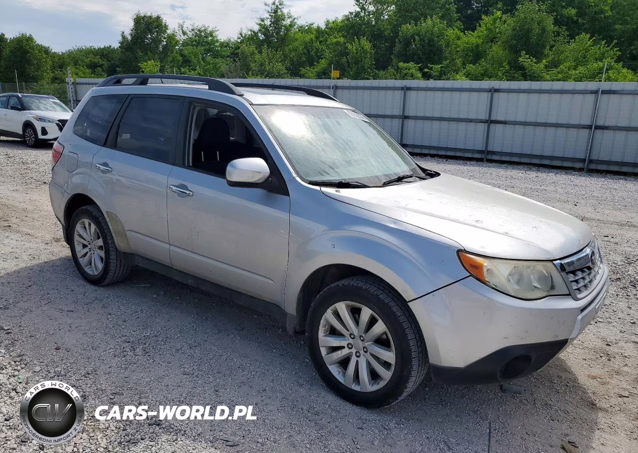 2011 Subaru Forester 2.5X Premium VIN:JF2SHADC1BH729089 - 4