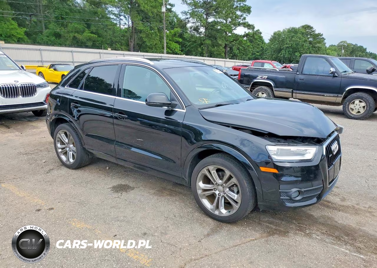 2015 Audi Q3 Premium Plus VIN:WA1EFCFS6FR010691 - 4