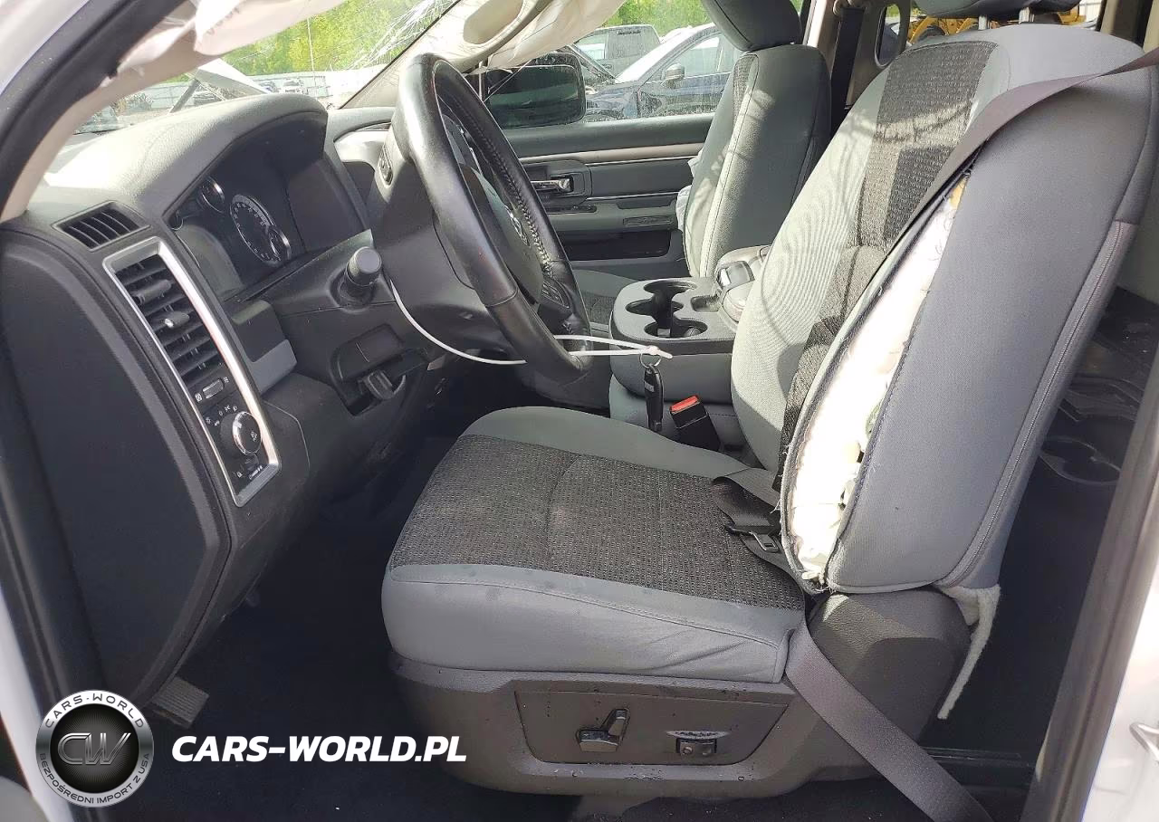 2019 Ram 1500 Classic Slt VIN:1C6RR7GG5KS617305 - 7