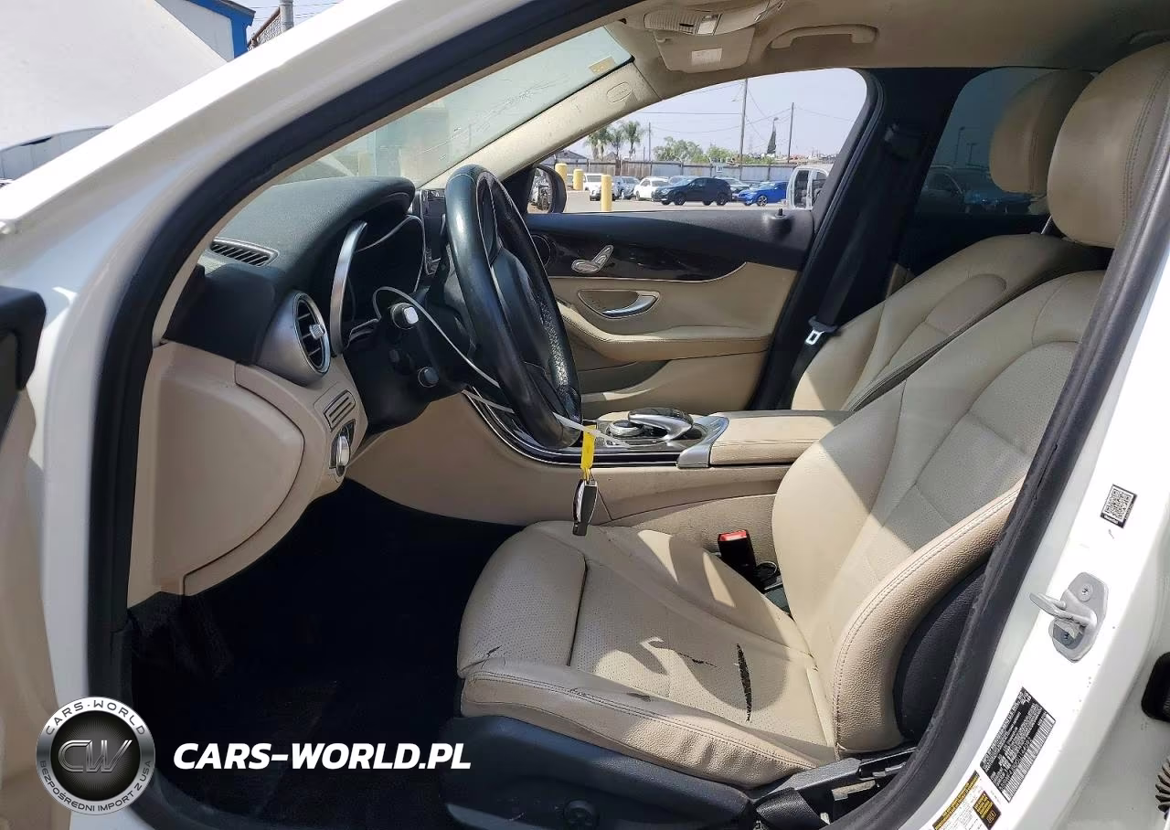 2016 Mercedes-Benz C 300 VIN:55SWF4JB0GU144092 - 7