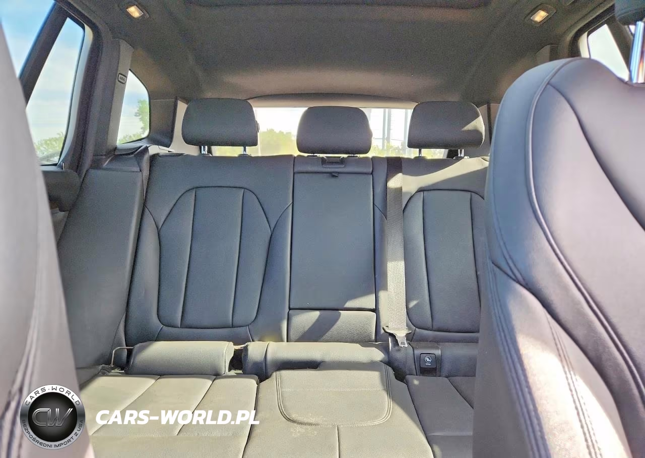 2019 BMW X3 Sdrive30I VIN:5UXTR7C55KLF34245 - 10