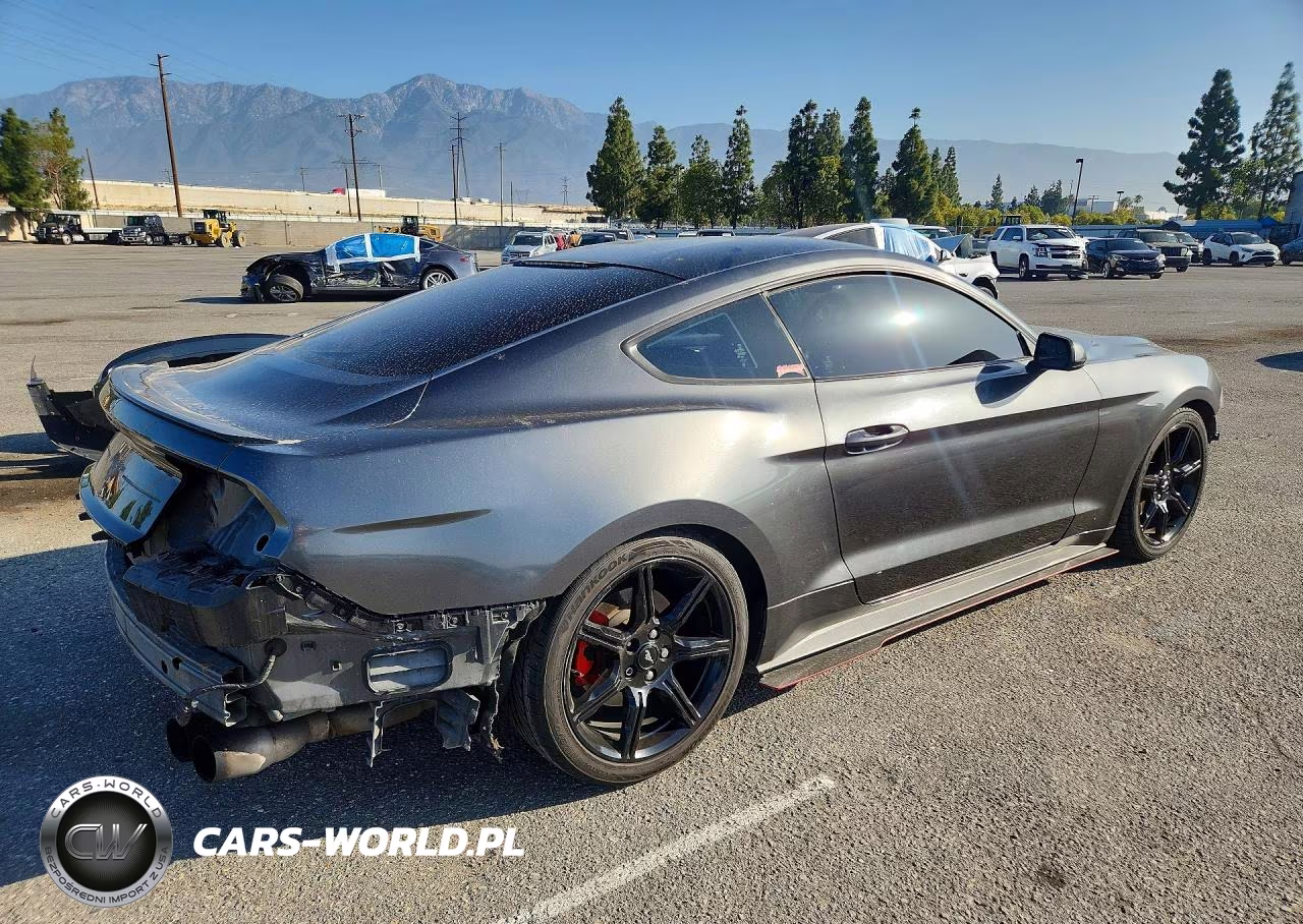 2018 Ford Mustang VIN:1FA6P8TH4J5163749 - 3