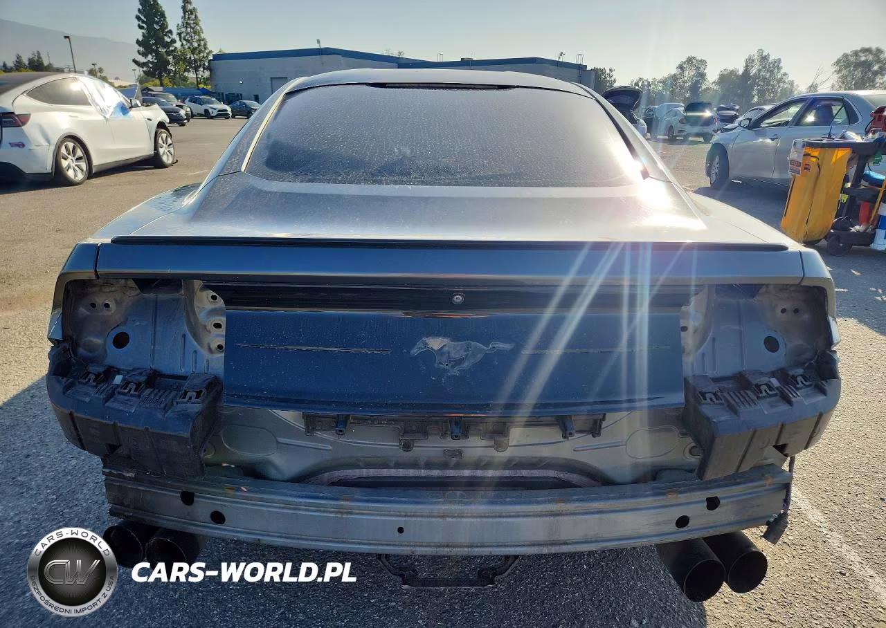 2018 Ford Mustang VIN:1FA6P8TH4J5163749 - 6