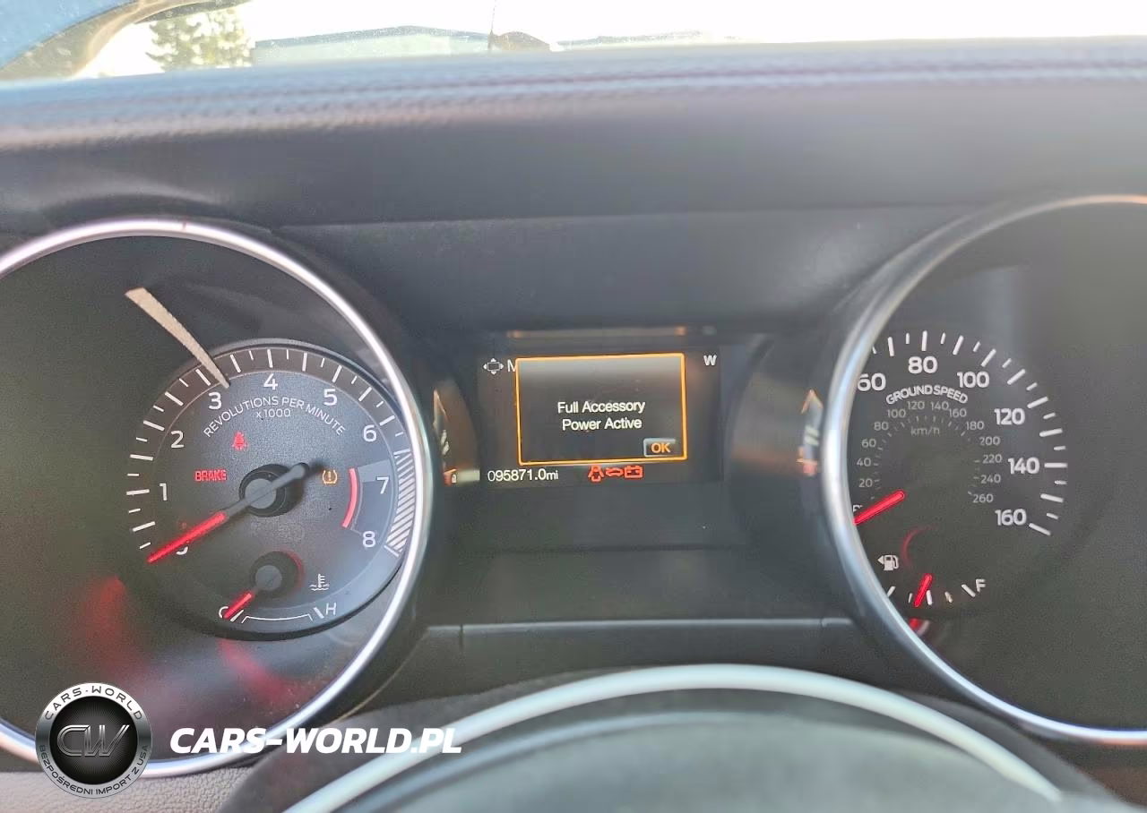 2018 Ford Mustang VIN:1FA6P8TH4J5163749 - 9