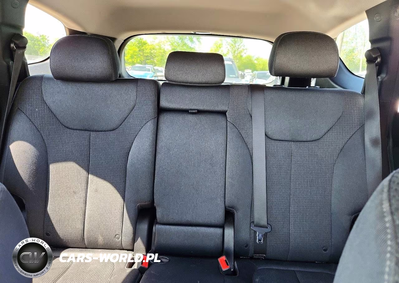 2019 Hyundai Santa Fe Se VIN:5NMS2CAD7KH072113 - 10
