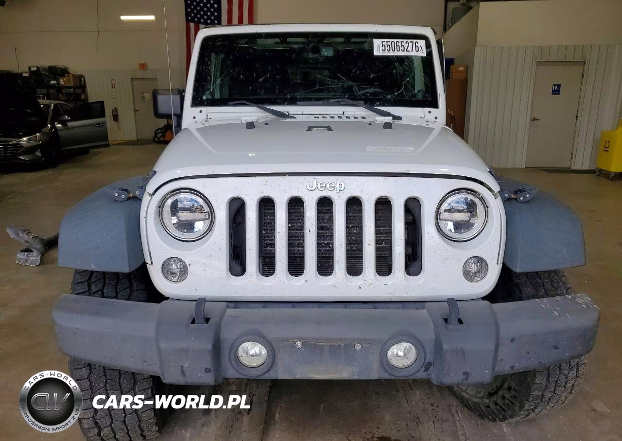 2014 Jeep Wrangler Unlimited Sport VIN:1C4BJWDG6EL177089 - 5